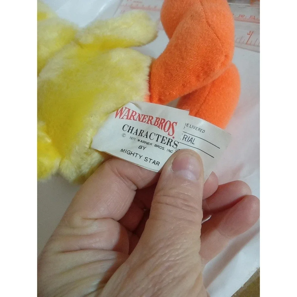 Tweety Bird Plush Stuffed Animal Looney Tunes Yellow Orange Feet 8